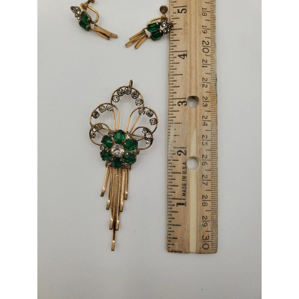 Vtg M&S Gold‎ Filled Brooch Screw Back Earrings Green Crystal Articulated Fringe